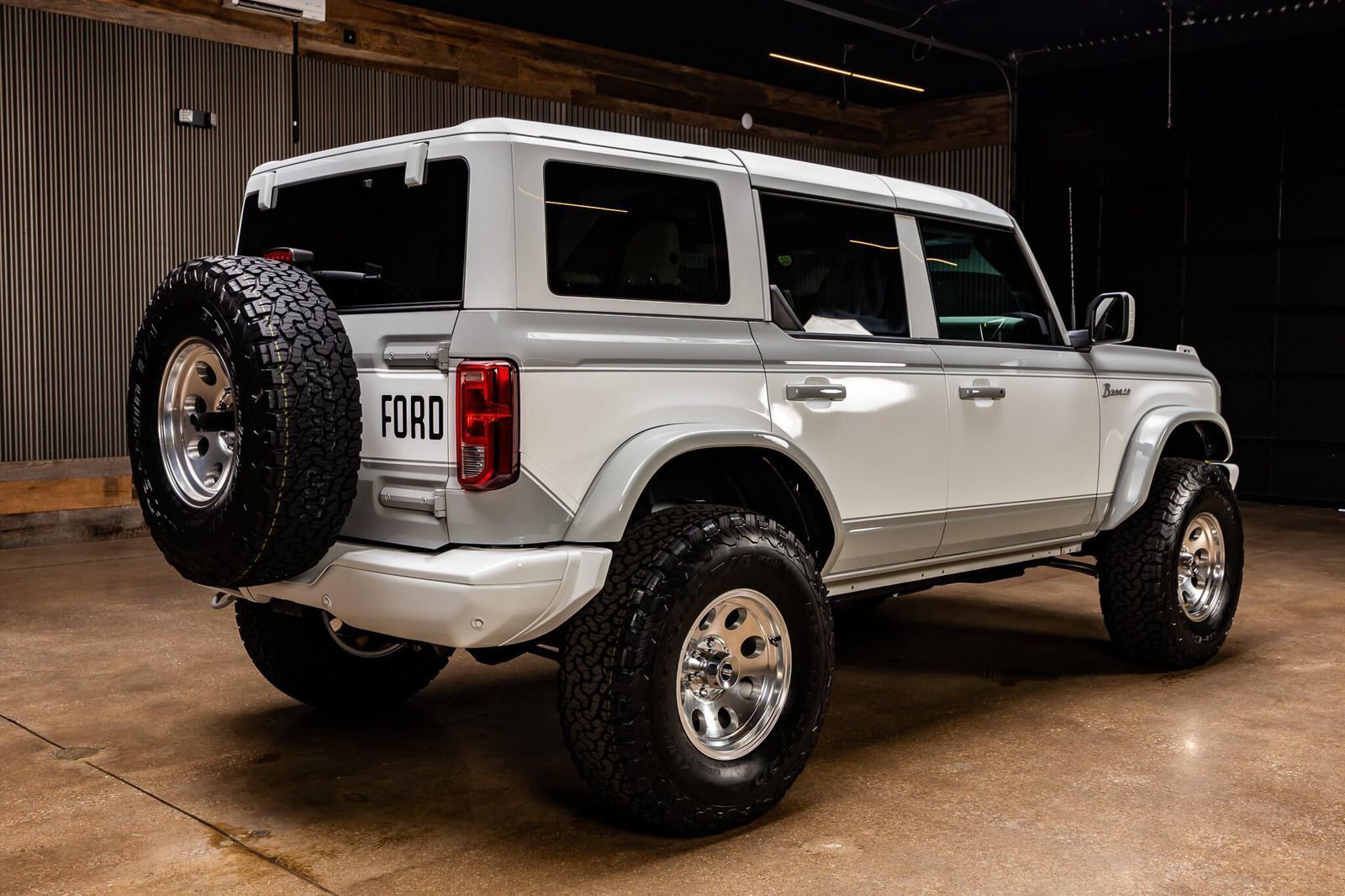 Used 2026 Ford Bronco Heritage Edition AWD/4WD image 10