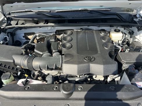 Used 2024 Toyota 4Runner SR5 image 35