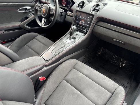Used 2024 Porsche 718 Cayman GT4 image 15