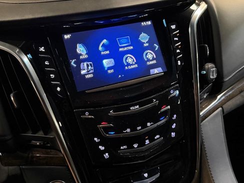 Used 2016 Cadillac Escalade ESV Platinum AWD/4WD image 31