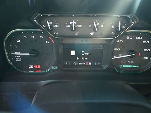 Used 2022 GMC Sierra 1500 AT4 w/ AT4 Preferred Package image 15