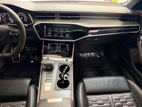 Used 2021 Audi RS 6 AWD/4WD image 37