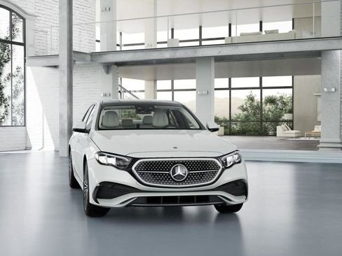 New 2026 Mercedes-Benz E 450 4MATIC Sedan image 8