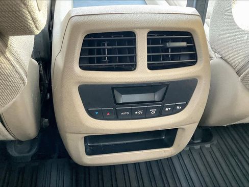 Used 2017 Honda Pilot EX image 37