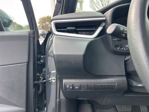 Used 2025 Toyota Corolla SE image 26