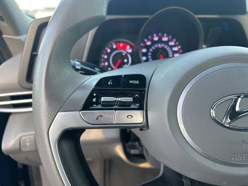 Used 2021 Hyundai Elantra SEL image 14