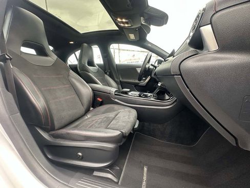 Used 2023 Mercedes-Benz CLA 250 4MATIC image 29