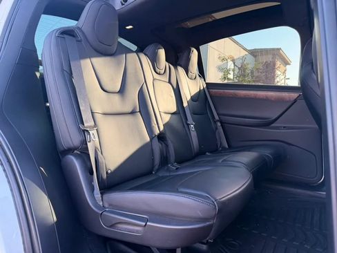 Used 2018 Tesla Model X 100D AWD/4WD image 23