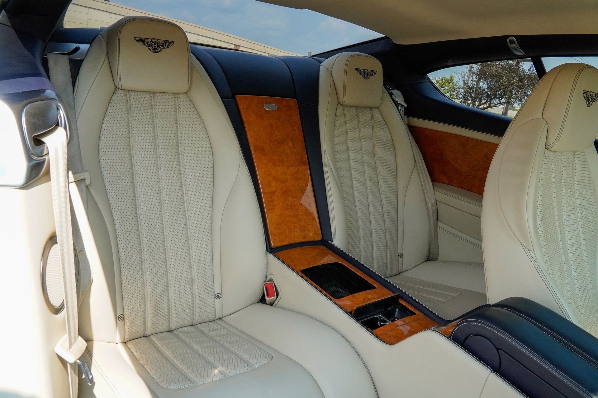 Used 2012 Bentley Continental GT AWD/4WD image 17