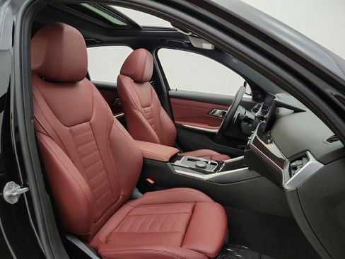 Used 2023 BMW 330i xDrive Sedan w/ M Sport Package image 25