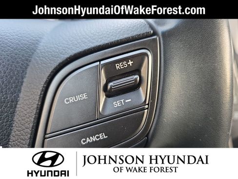 Used 2017 Hyundai Santa Fe Sport image 26