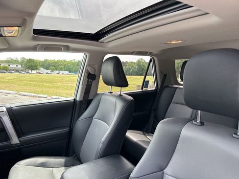 Used 2024 Toyota 4Runner SR5 Premium w/ Moonroof Package RWD image 11