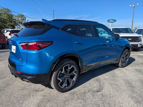 Used 2021 Chevrolet Blazer RS w/ Enhanced Convenience Package image 4