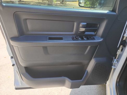 Used 2012 RAM 2500 ST w/ Chrome Appearance Group RWD image 17
