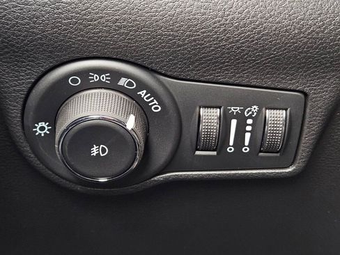 New 2026 Jeep Compass Trailhawk w/ Sun, Sound & Navigation Group image 22