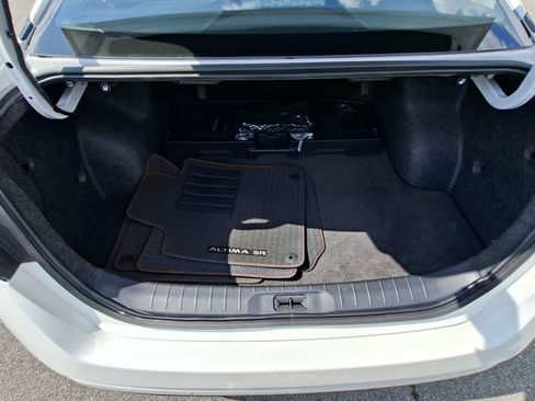 Used 2025 Nissan Altima 2.5 SR FWD image 21