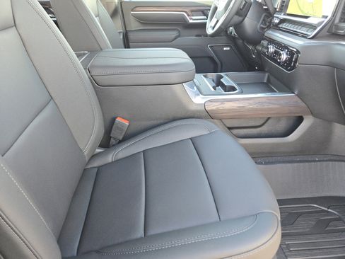 New 2026 GMC Sierra 2500 SLT w/ Texas SLT Premium Package image 11