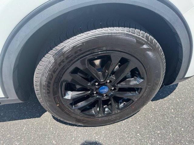 Used 2022 Ford Escape SE w/ Cold Weather Package AWD/4WD image 13