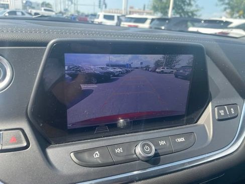 Used 2022 Chevrolet Blazer LT FWD image 13