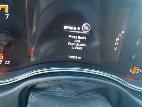 Used 2015 Jeep Grand Cherokee Altitude image 7