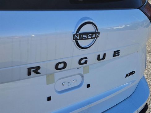 New 2026 Nissan Rogue SV image 6