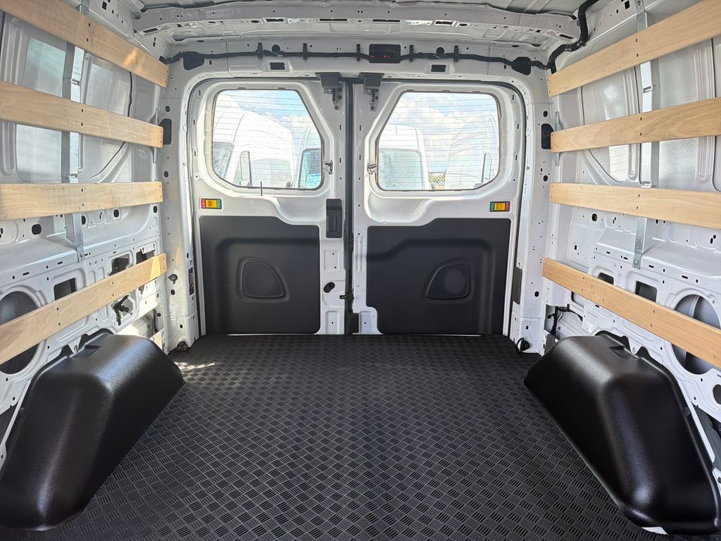 Used 2025 Ford Transit 250 Low Roof w/ Exterior Upgrade Package RWD image 19