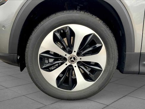 Certified 2025 Mercedes-Benz GLB 250 image 19