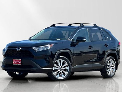 Used 2021 Toyota RAV4 XLE Premium FWD image 1