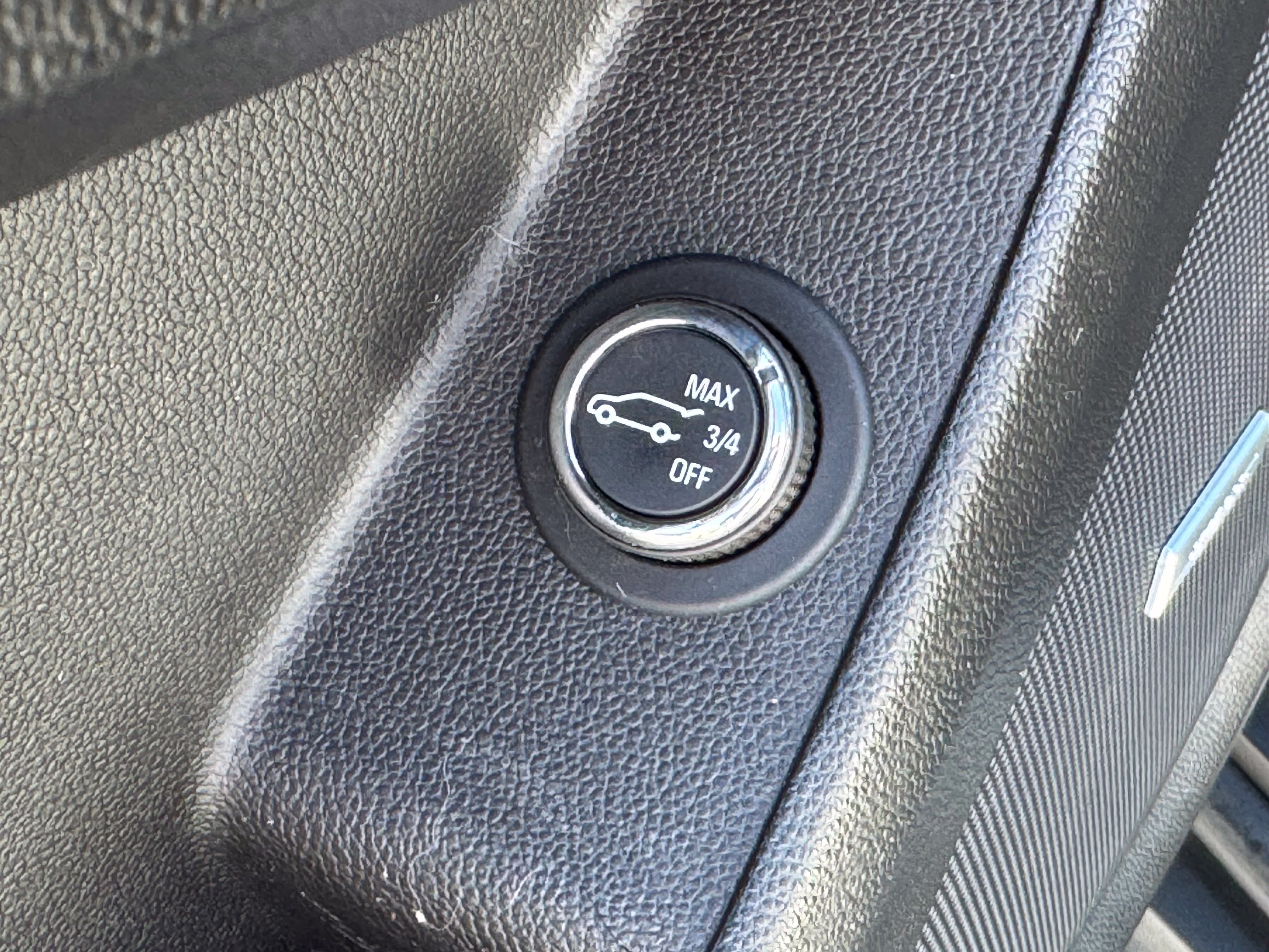 Used 2023 Chevrolet Traverse RS w/ LPO, Cargo Package AWD/4WD image 46