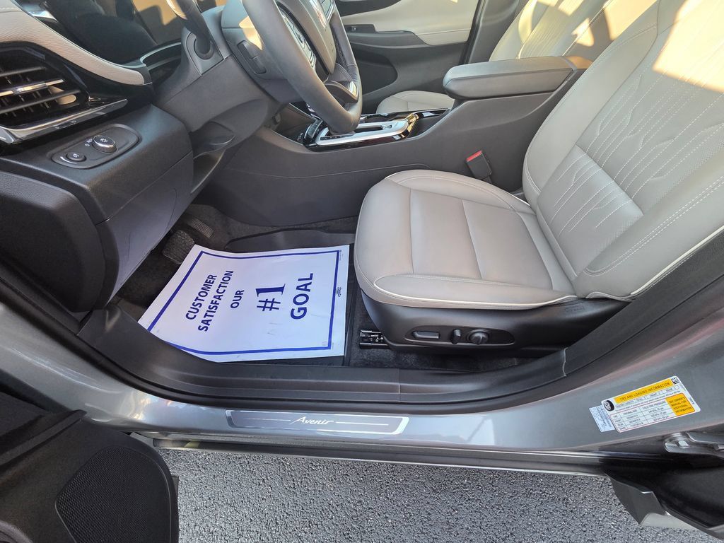 Used 2026 Buick Envista Avenir FWD image 16