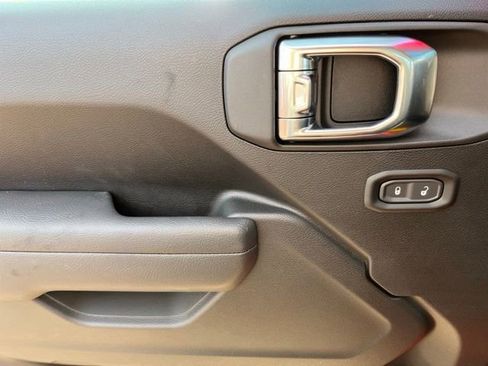 New 2026 Jeep Gladiator Sport image 10