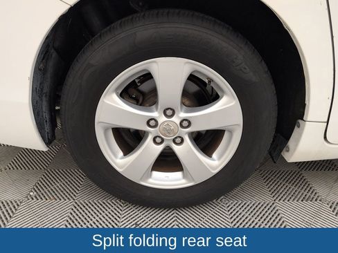 Used 2013 Toyota Sienna LE image 19