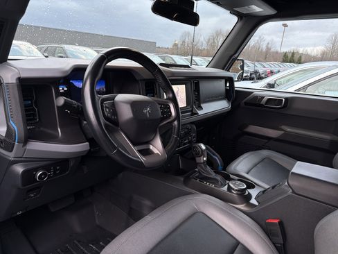 Used 2023 Ford Bronco Black Diamond w/ Sasquatch Package image 7