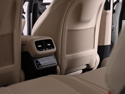 Used 2022 Mercedes-Benz GLS 450 4MATIC image 37