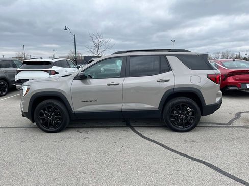 Used 2026 GMC Terrain Elevation w/ Elevation Premium Package image 4