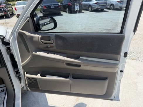 Used 2001 Dodge Dakota 2WD Club Cab image 15