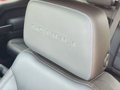 Used 2019 GMC Sierra 1500 Denali w/ Technology Package image 26