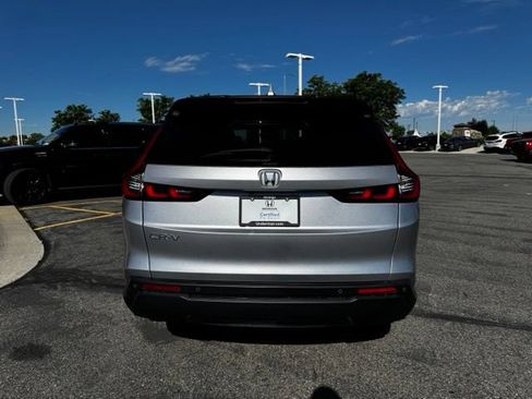 Used 2024 Honda CR-V EX-L image 6