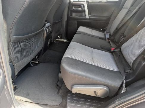Used 2020 Toyota 4Runner SR5 AWD/4WD image 10