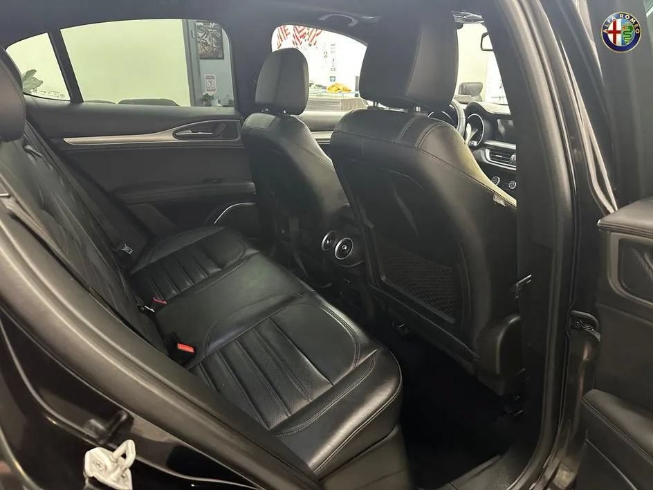 Used 2019 Alfa Romeo Stelvio Ti Sport w/ Quick Order Package 22S Sport AWD/4WD image 16