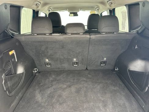 Used 2022 Jeep Renegade Latitude AWD/4WD image 21