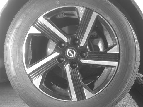 Used 2025 Nissan Sentra SV image 13