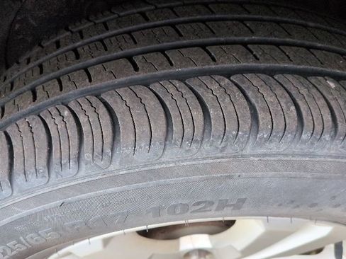 Used 2010 Chevrolet Equinox LT image 8