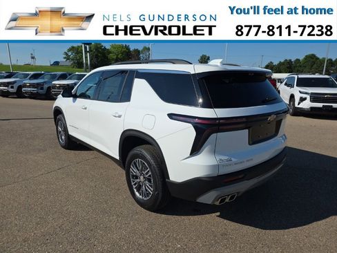 New 2026 Chevrolet Traverse LT w/ Driver Confidence Package image 5