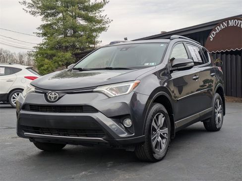 Used 2016 Toyota RAV4 XLE image 1