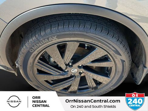 Used 2017 Nissan Murano Platinum w/ Platinum Technology Package image 9