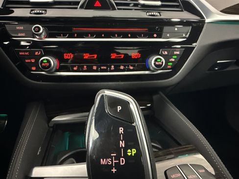 Used 2018 BMW 540i xDrive AWD/4WD image 18
