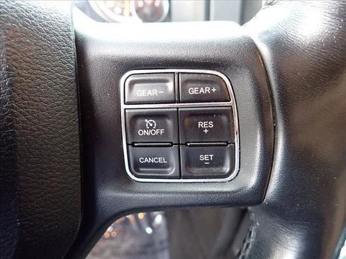 Used 2019 RAM 1500 Big Horn AWD/4WD image 16