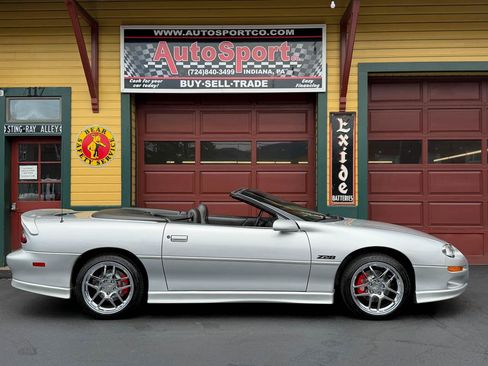 Used 2002 Chevrolet Camaro Z28 w/ Sport Appearance Pkg RWD image 12