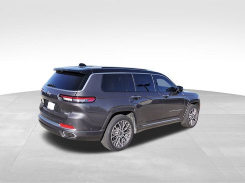 Used 2021 Jeep Grand Cherokee L Summit image 4